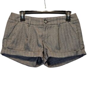 American Eagle Outfitters Pleated Chevron Grey Rolled Hem Shorts Size 2
